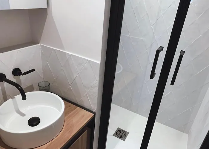 Architect Moulin Rouge *